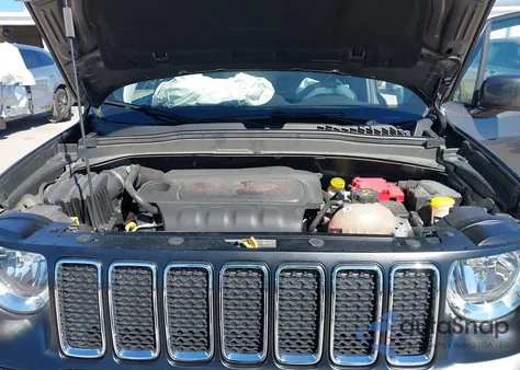 2021 Jeep Renegade Latitude Fwd z USA, uszkodzony, nr VIN ZACNJCBB0MPM75308